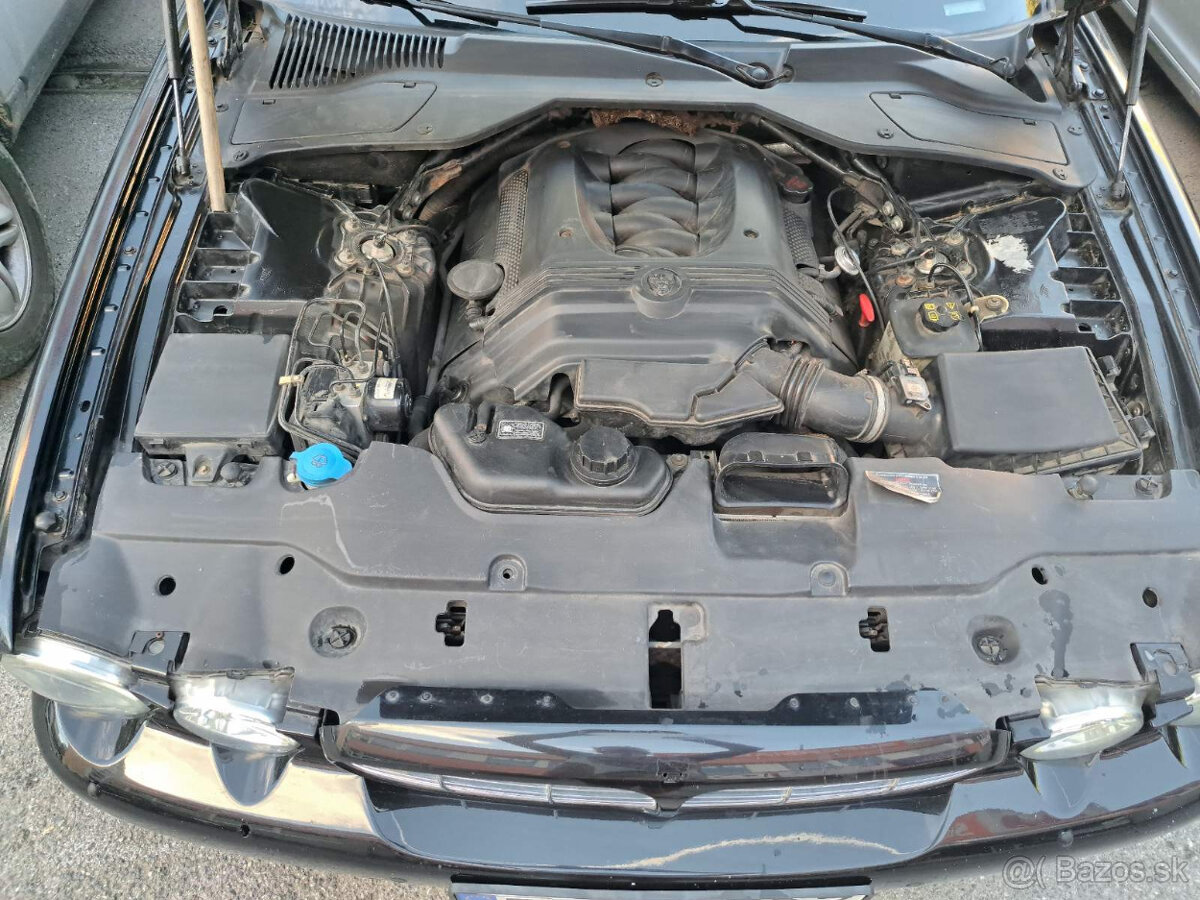 Jaguár XJ8 Long verzia - 19