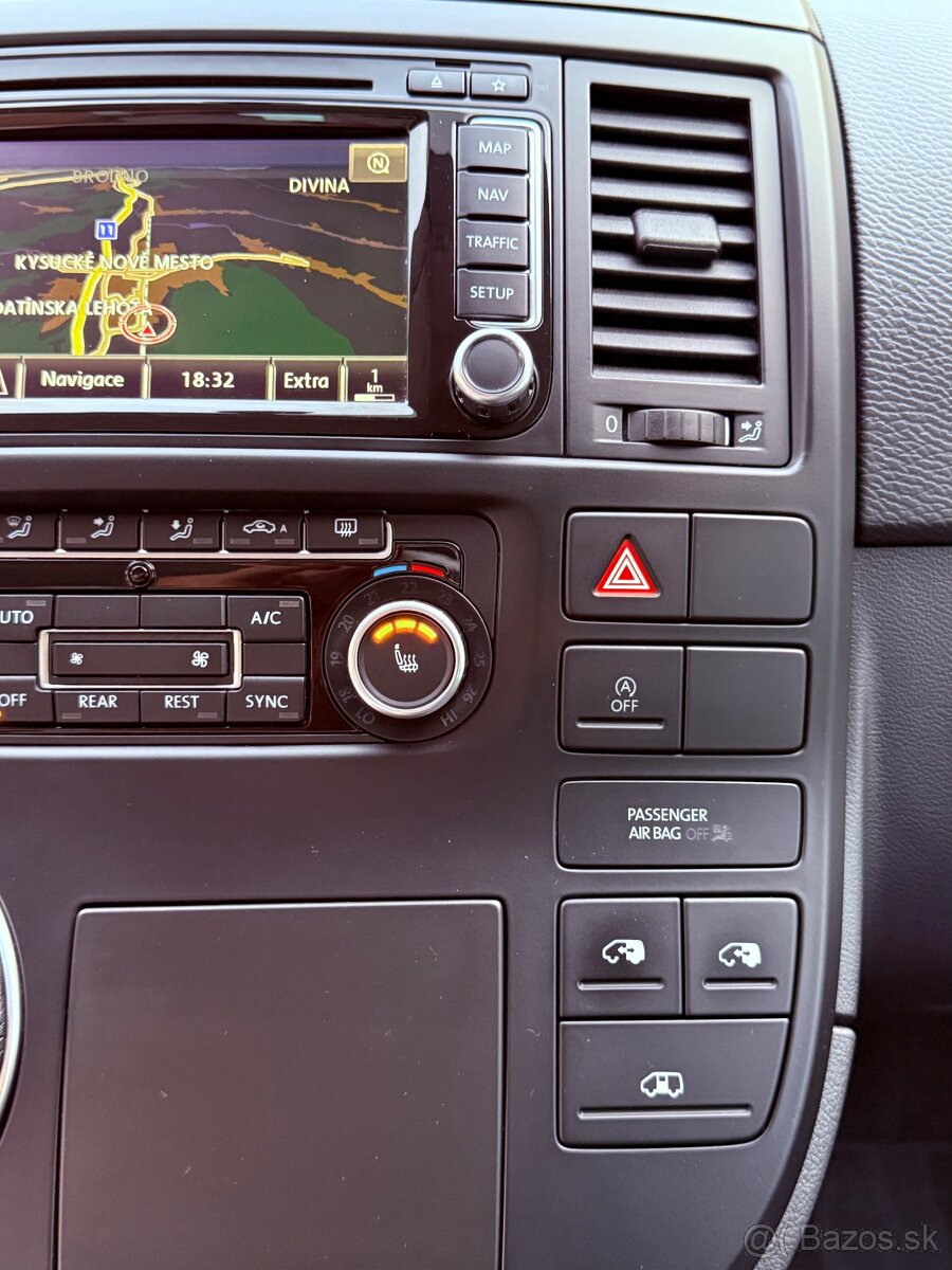 VW Multivan 2.0 TDI Highline 4Motion - 19