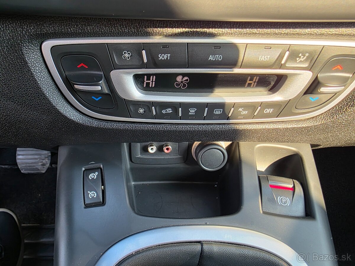 Renault Mégane Scénic 1.4 16V benzín - 19