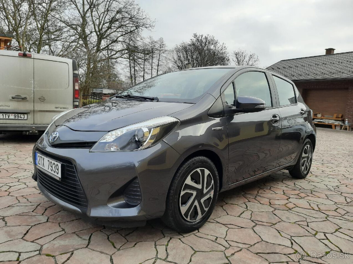 Toyota yaris 1,5 hybrid 11/2013 najeto 35 tis km - 19