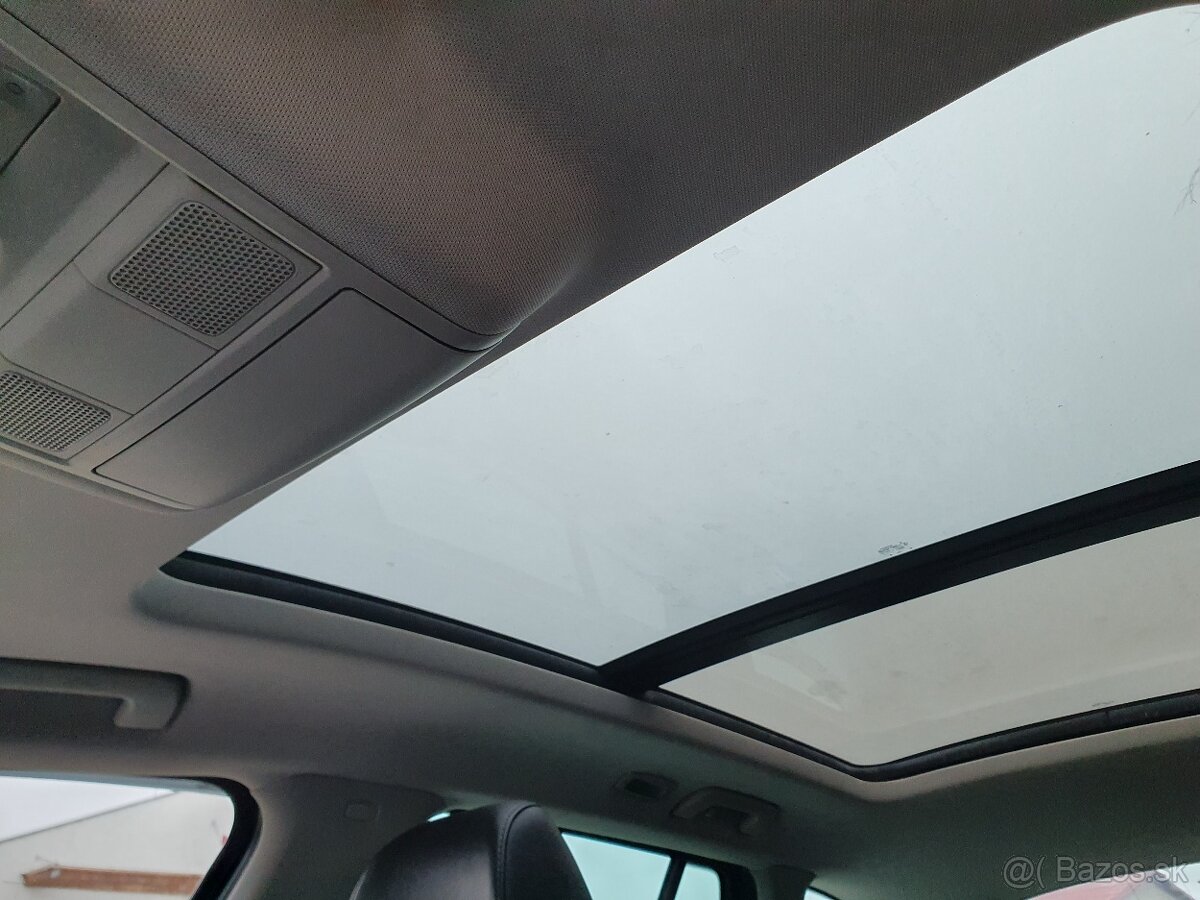 Škoda Superb Combi 1.6 TDI CR DPF Elegance - 19