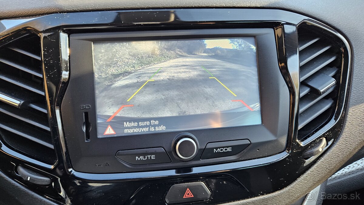 LADA VESTA CROSS - 19