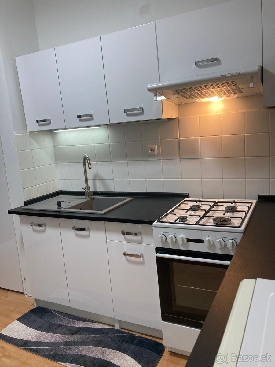 Prenájom 3-izb. bytu - Petržalka - 19