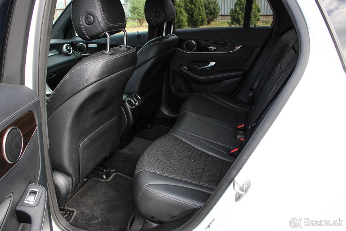 Mercedes GLC SUV 300 E 4MATIC A/T 245KW - 19