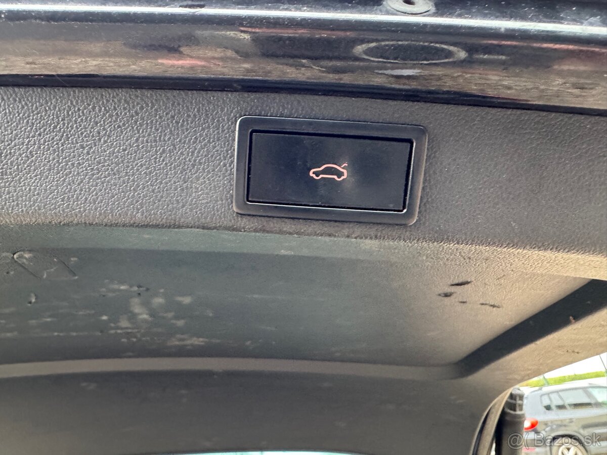 Škoda Octavia Combi SCOUT2.0 TDI DSG 4x4 - 19