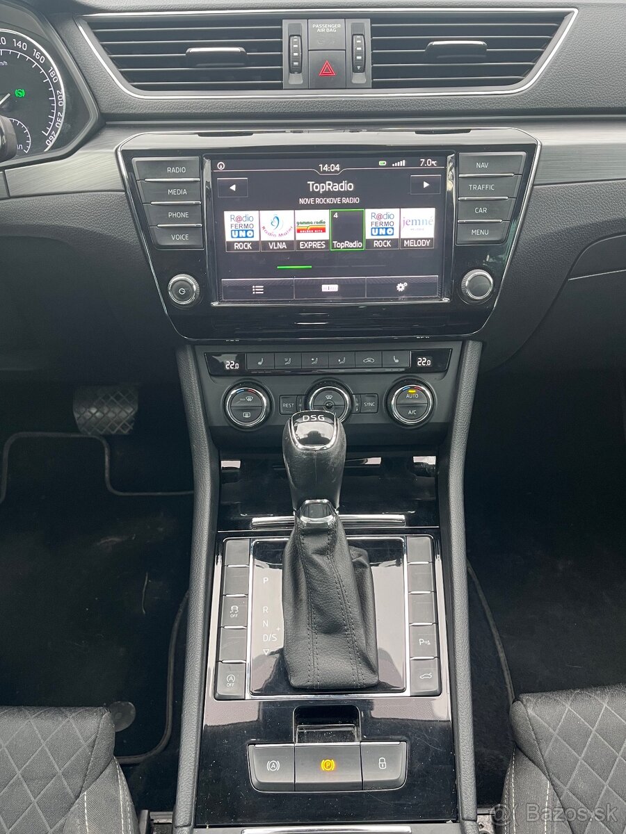 Škoda Superb Combi 2.0 TDI Style DSG - TOP stav - 19