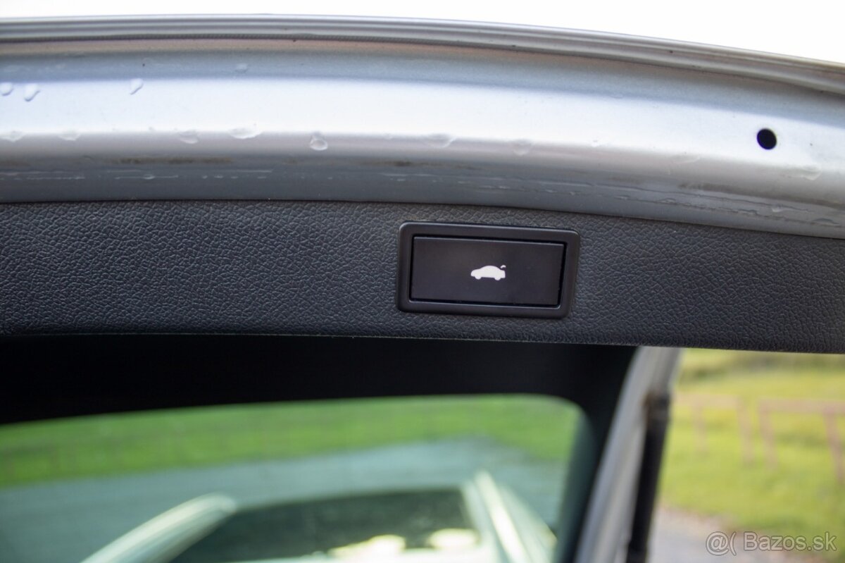 Škoda Superb Combi 2,0 TDI-125 kw Elegance 4X4 - 19