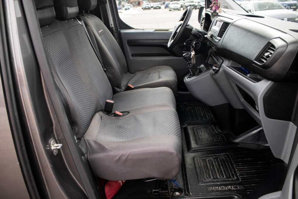 Toyota Proace 110kW (2019) - 19