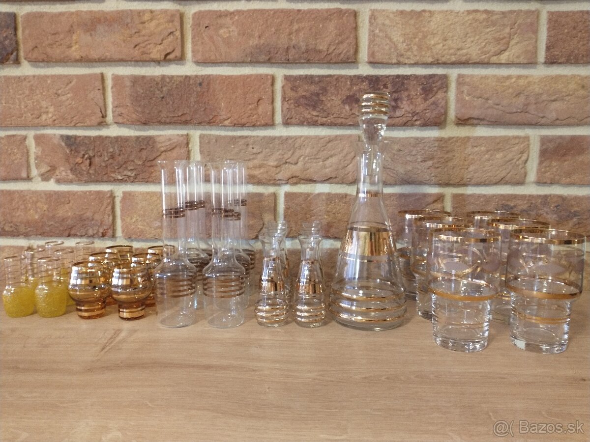 alpaka, sandrik, štamperlíky, jablko, hruška, žehlička - 19