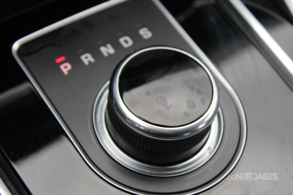 Jaguar XE 2,0 D 120 kW, odpočet DPH - 19