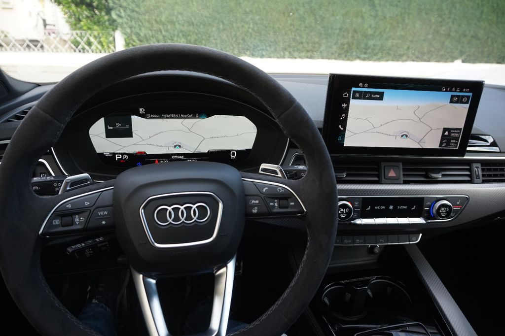 Audi RS4 r.2022 záruka Audi do 1/2027 - 19