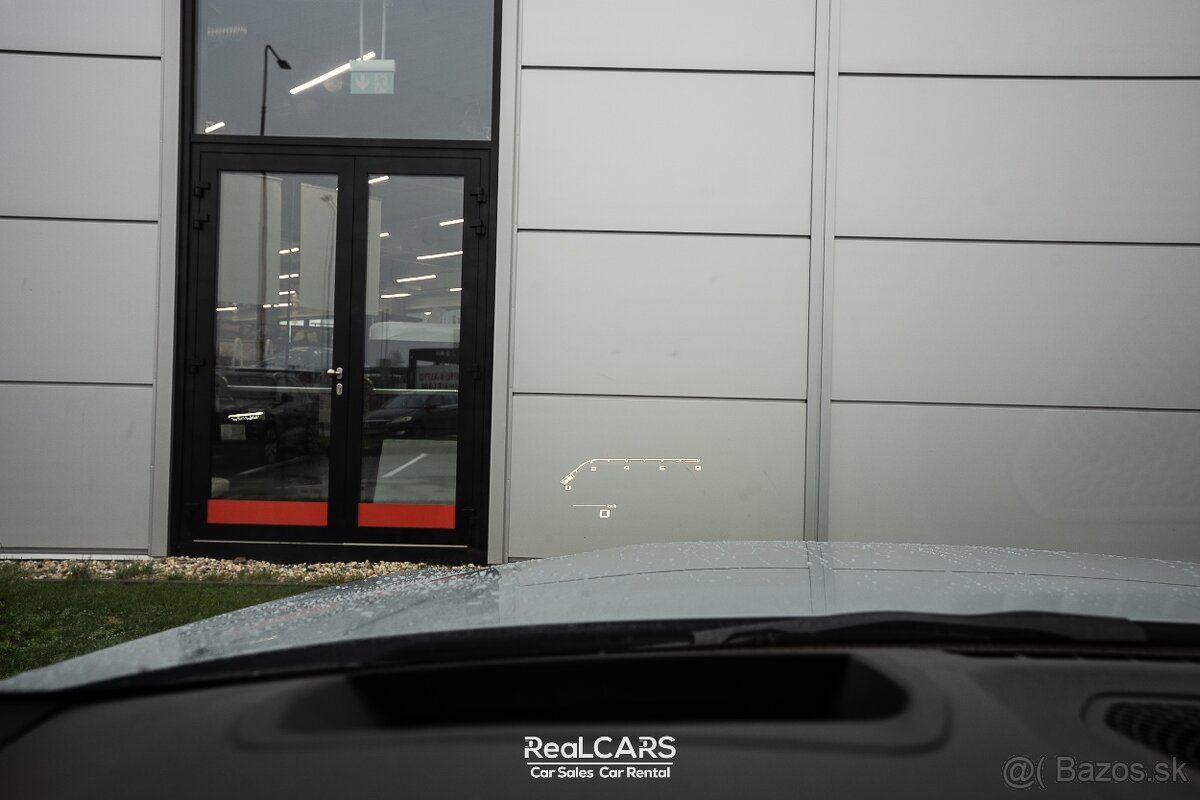 BMW M240i xDrive - 19