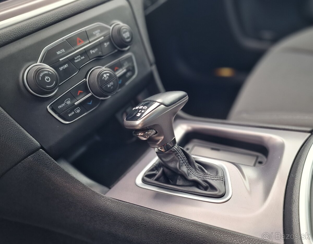 DODGE CHARGER R/T - 19