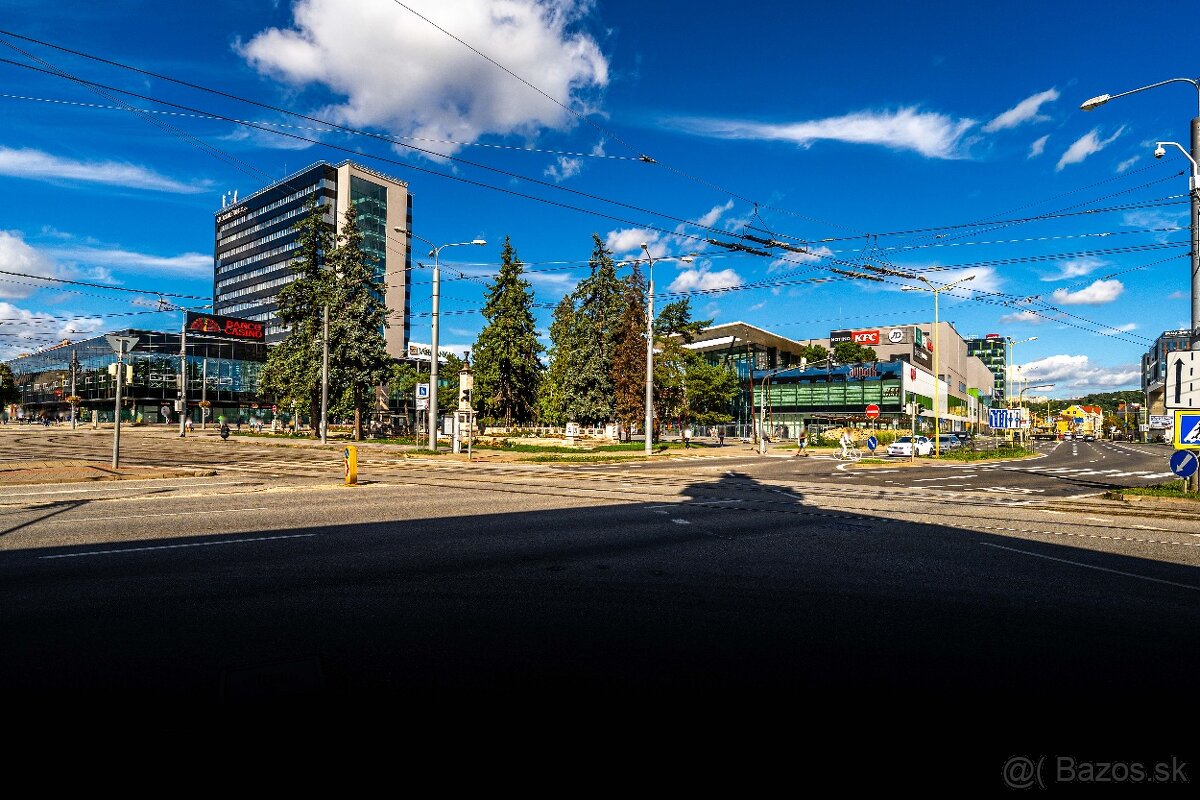 Predaj:1,5 izbový podkrovný mezonet, Košice-centrum, Štúrova - 19