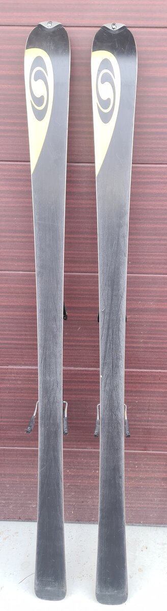 Lyže + palice - cena v texte - 19