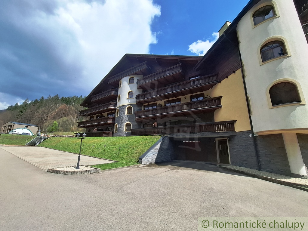 Cena dohodou Investičný plne zariadený apartmán v rekre - 19