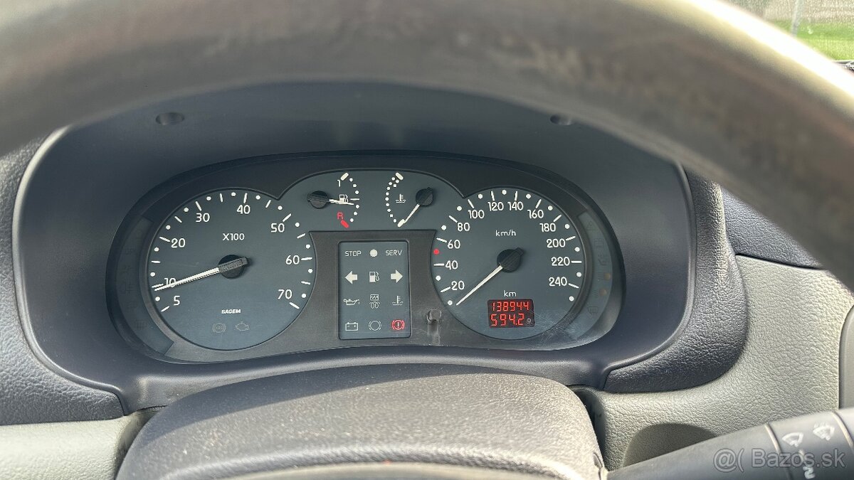 Renault Thália 1.4 - 19