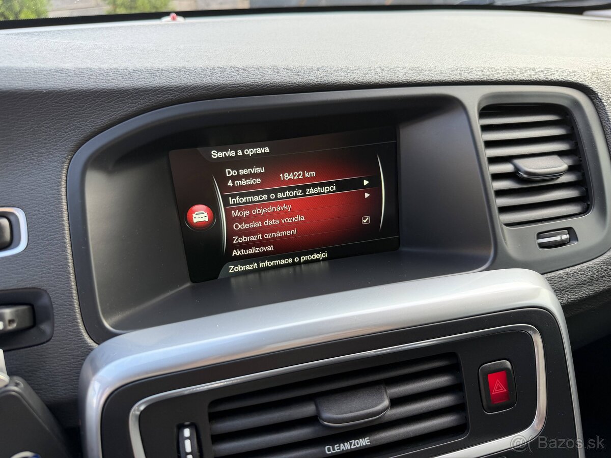 Volvo V60 2.0d 110kw D3 2017 Cross Country - 19