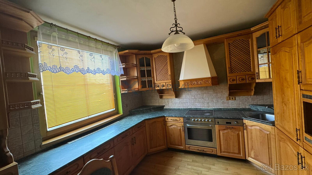 Predaj: Kompletný a Zrekonštruovaný 3-izbový Byt s Balkónom - 19