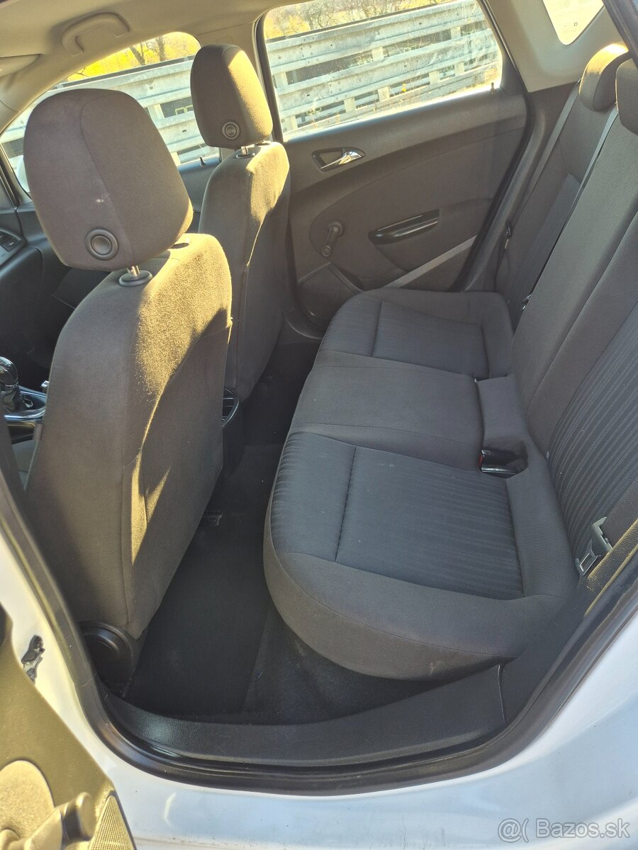 OPEL ASTRA 1.3CDTI 70KW ECOFLEX M5 2011 NOVÉ KÚPENÉ NA SK - 19