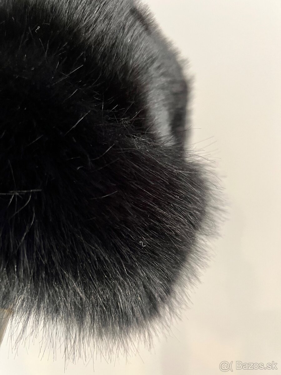 Nový čierny kožúšok - 19