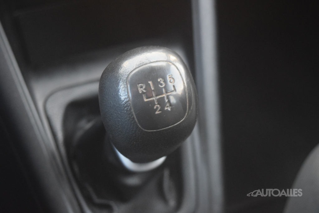 Kia Venga 1,4 i 66 kW - 19