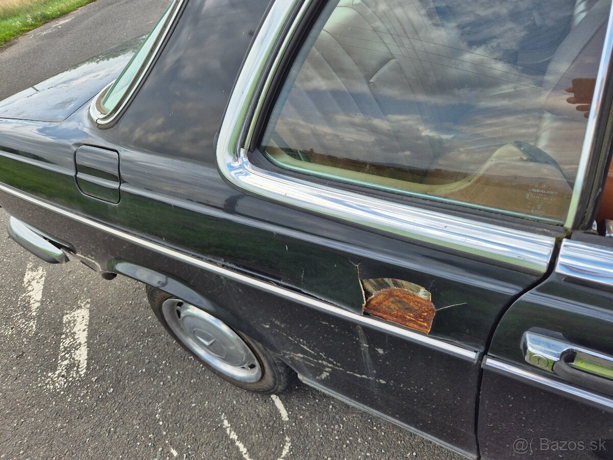 Mercedes-Benz W123 230C - 19