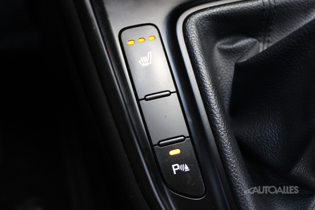 Kia Carens 1,7 CRDi 104 kW - 19