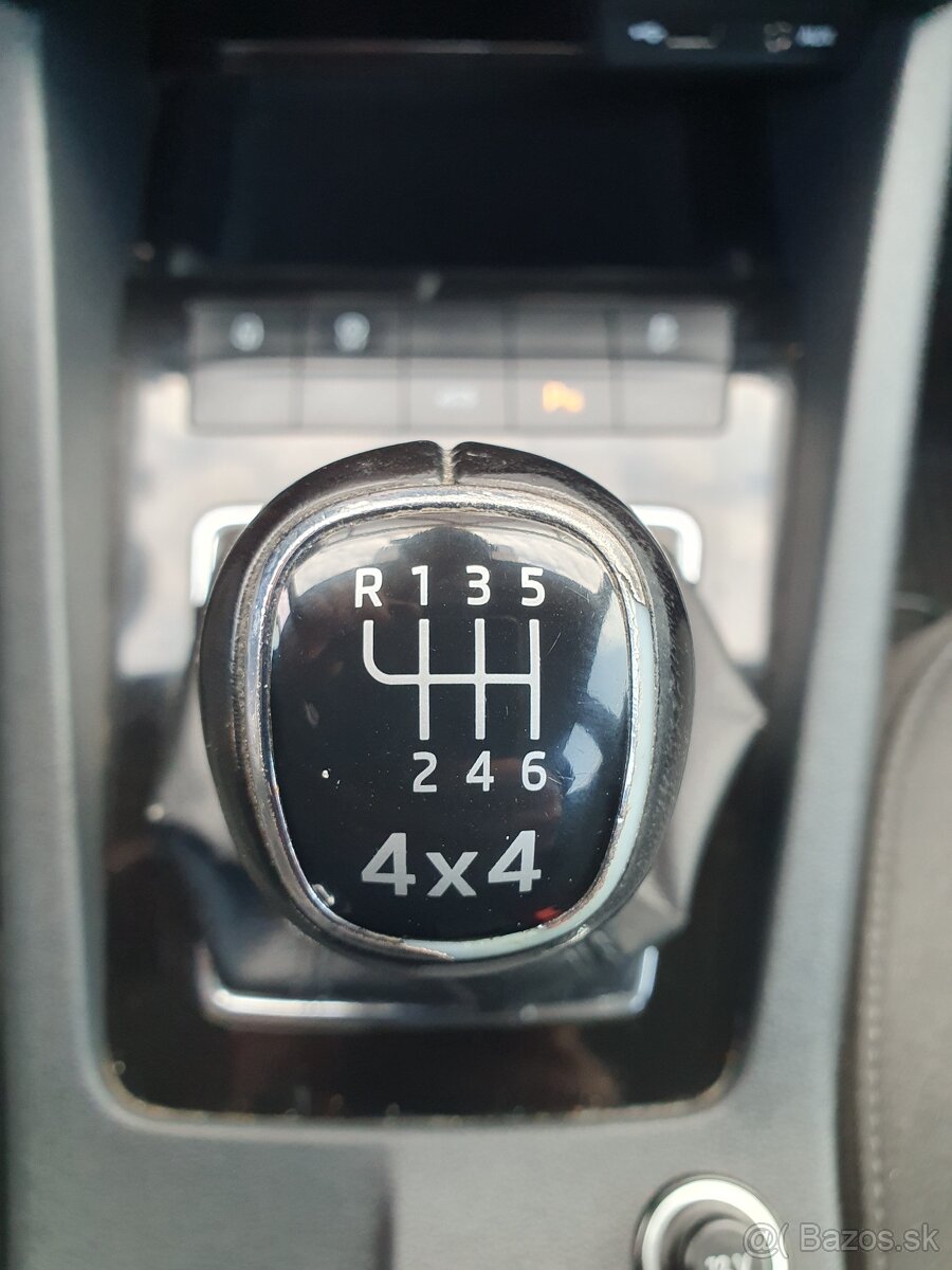 Škoda Octavia Combi 2.0 TDI Elegance/Style 4x4 - 19