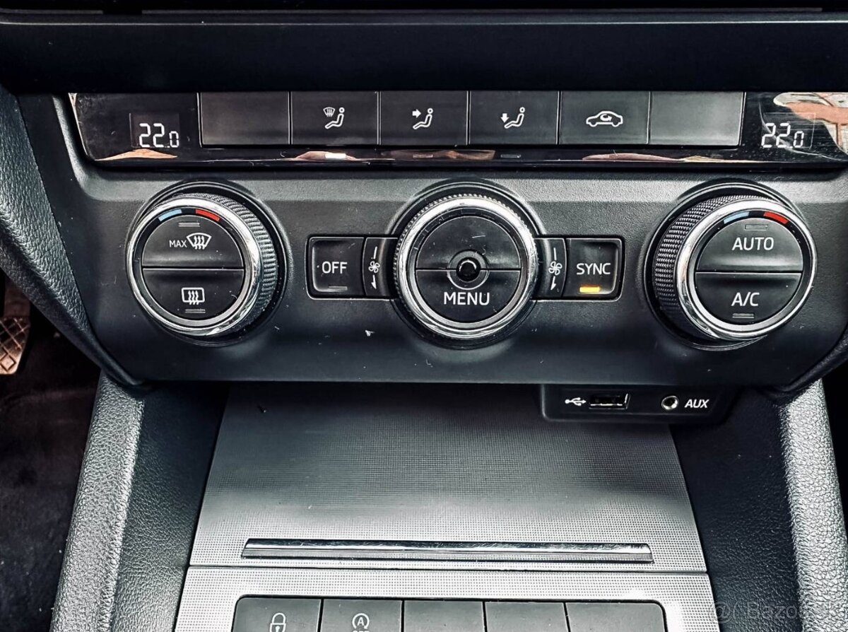 Škoda Octavia Combi 1.6 TDI 110k Active - 19