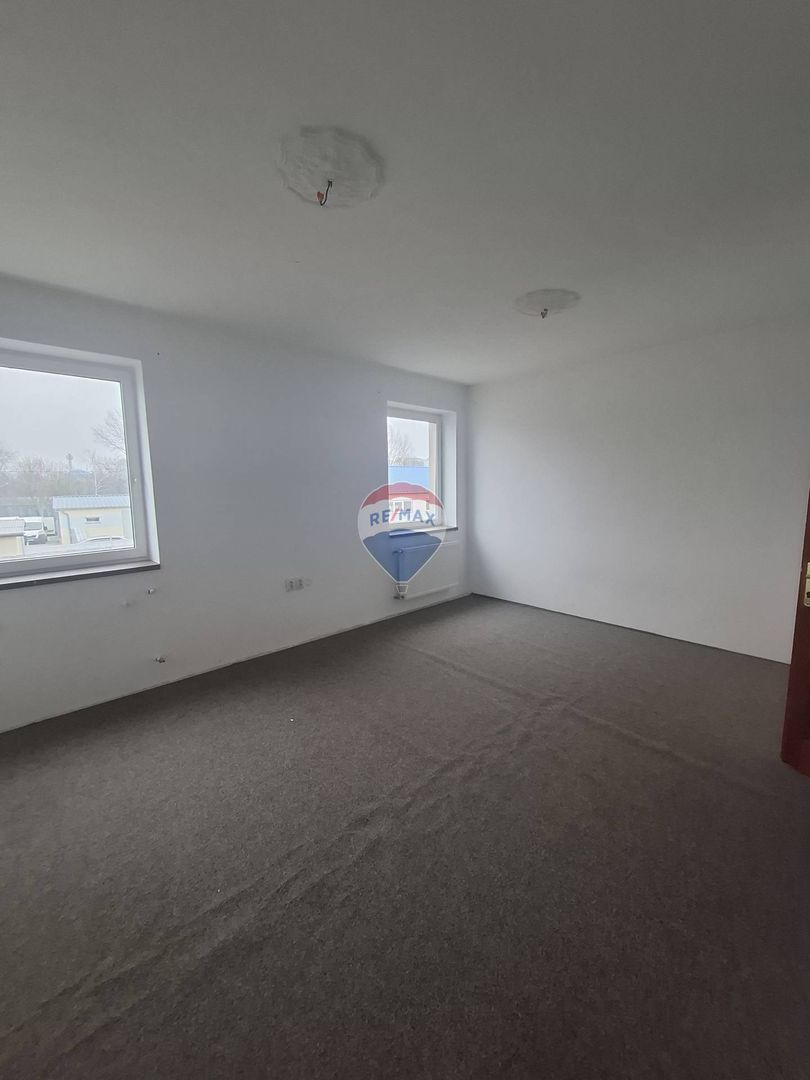 INVESTIČNÁ PRÍLEŽITOSŤ ROKA: Administratívny objekt s neobme - 19