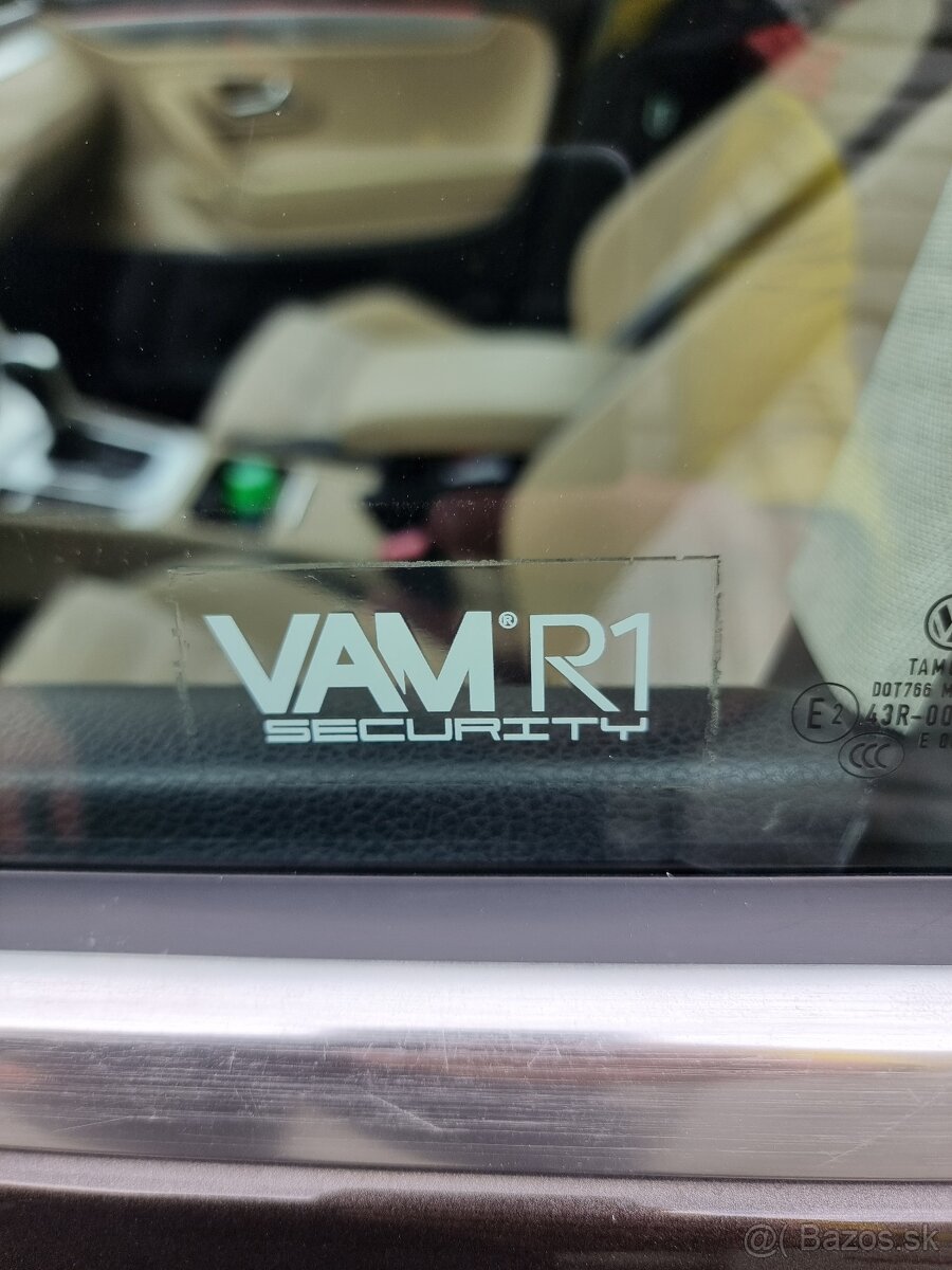 Volkswagen CC 2.0 TDI 177k INDIVIDUAL 4MOTION DSG - 19