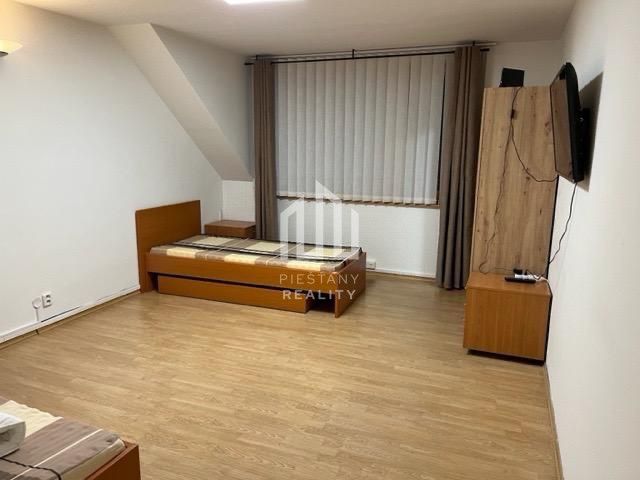 VÝRAZNÁ ZĽAVA nehnuteľnosť v centre Piešťan stabilný prí - 19
