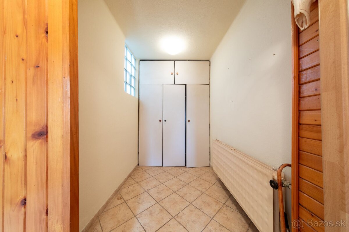 Na predaj dva ihneď obývateľné rodinné domy za cenu jedného - 19