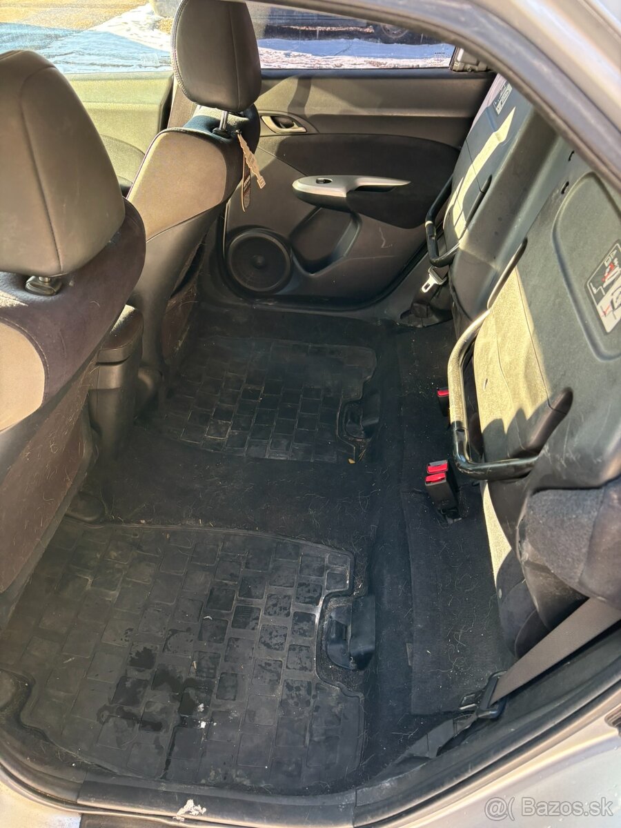 Honda Civic 1.8 i-VTEC 2007 Brezno - 19