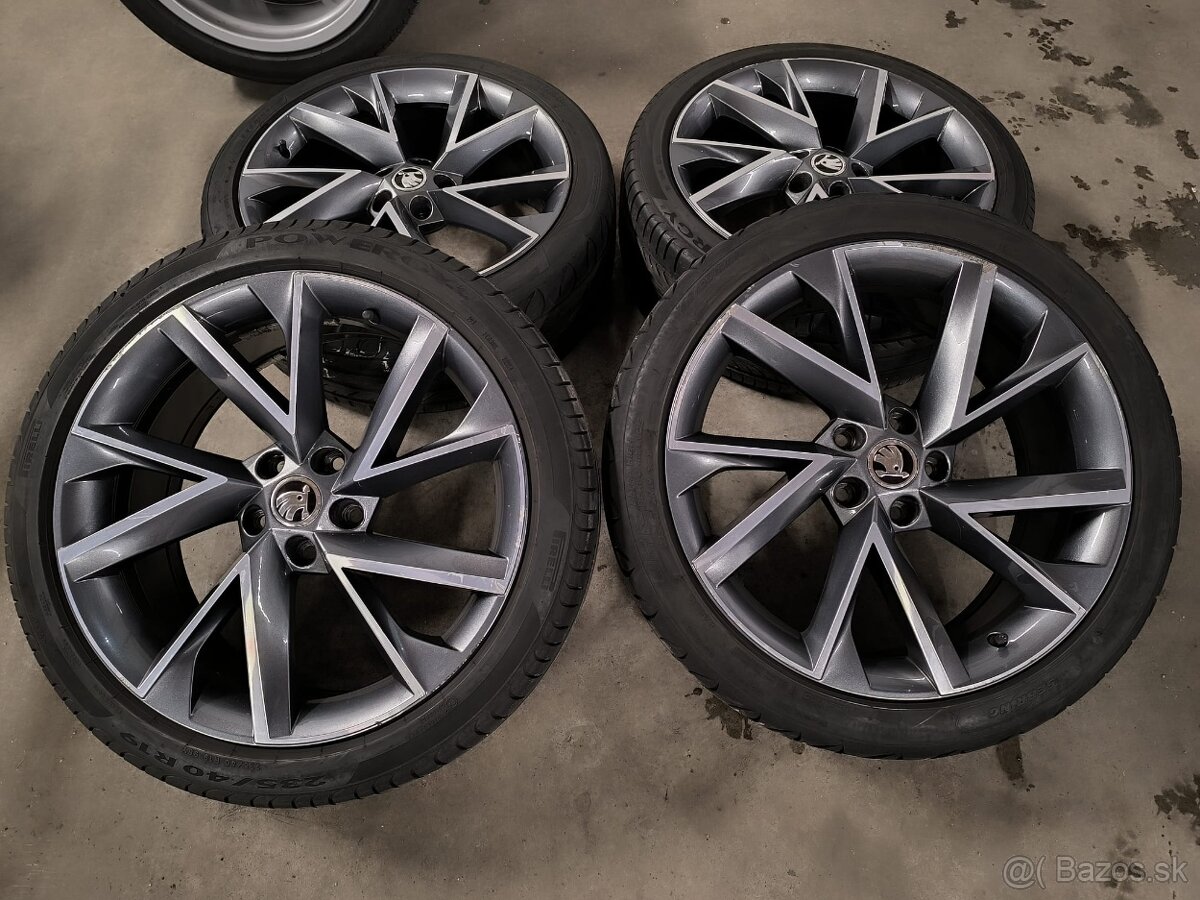 Škoda Superb Combi Sportline 140kw, A6 - 19