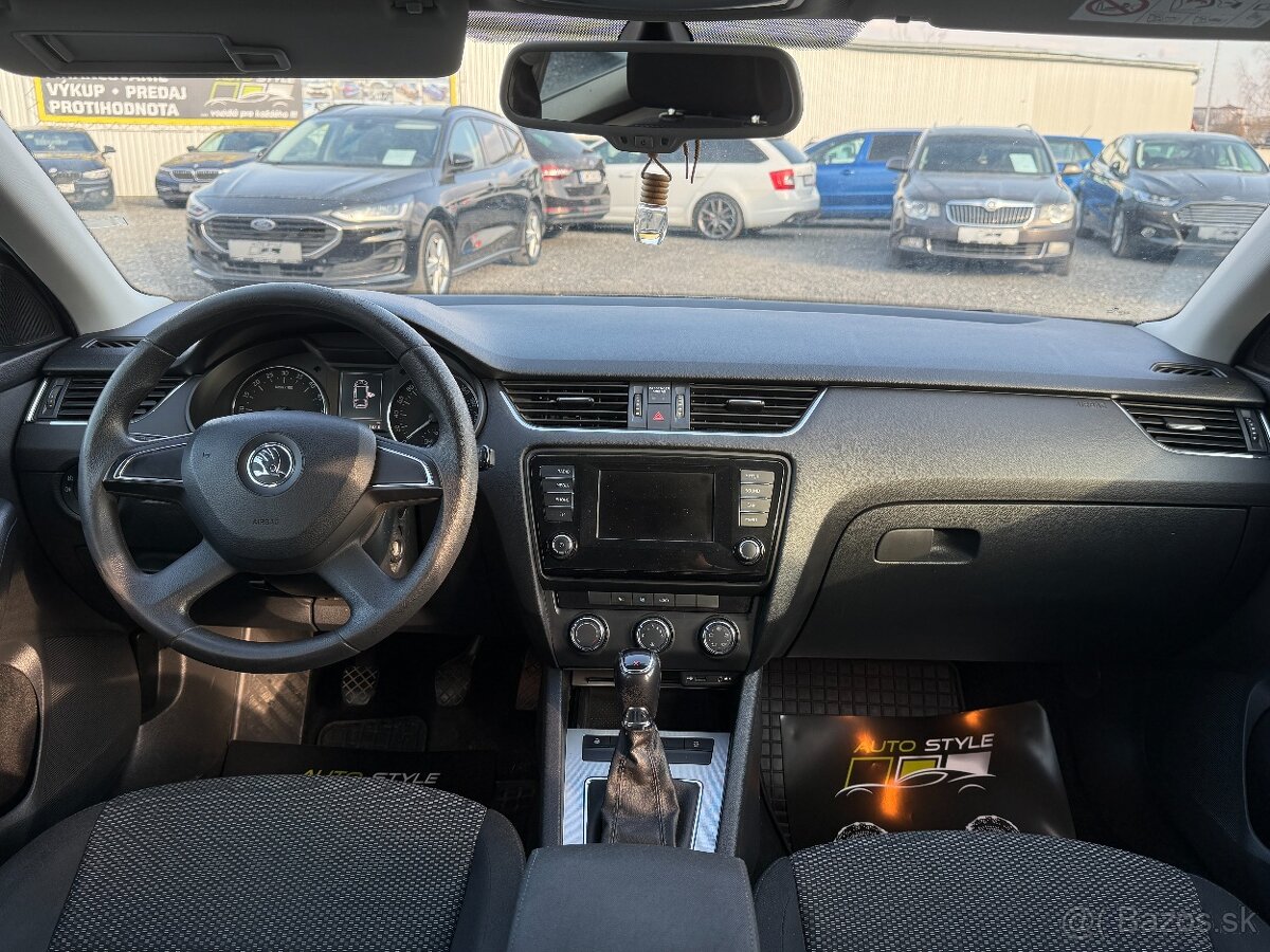 Škoda Octavia Combi 1.6 TDI Ambition 4x4 - 19