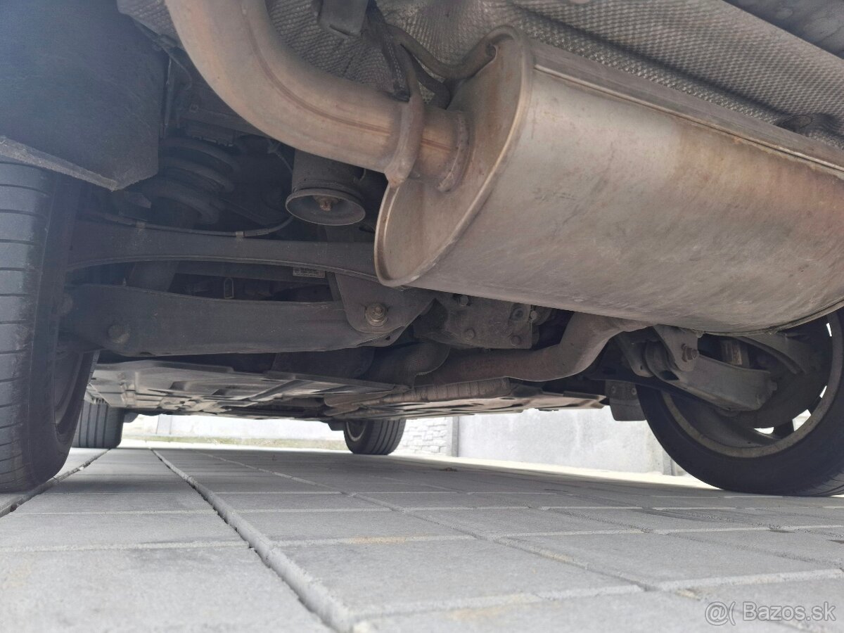 BMW X3 2.0D XDRIVE A/T (F25) - 19