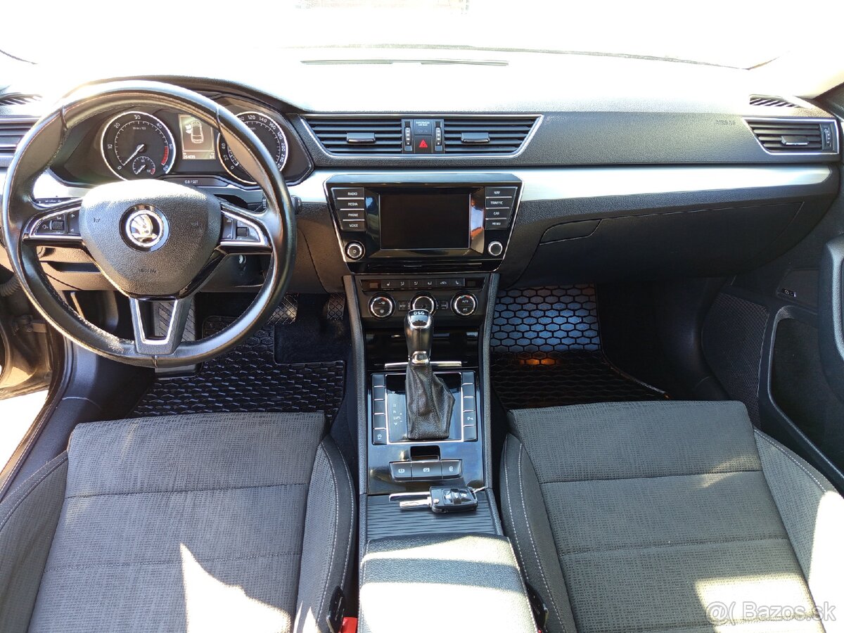 Škoda Superb III Combi 2.0TDI DSG - 19