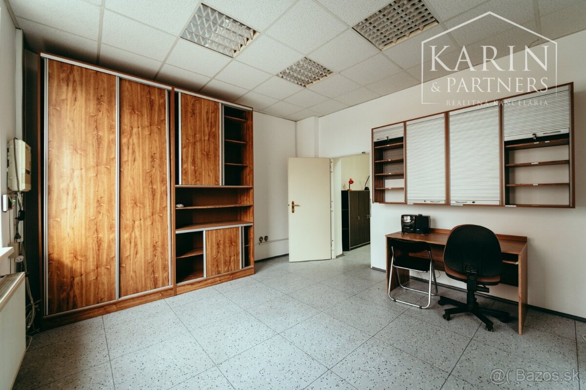 NA PREDAJ PODNIKATEĽSKÝ OBJEKT, HOLÍČ - 19