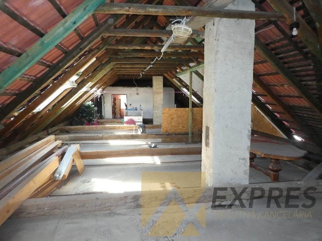 RK EXPRES - rodinný dom v Ráztočne, okres Prievidza. - 19