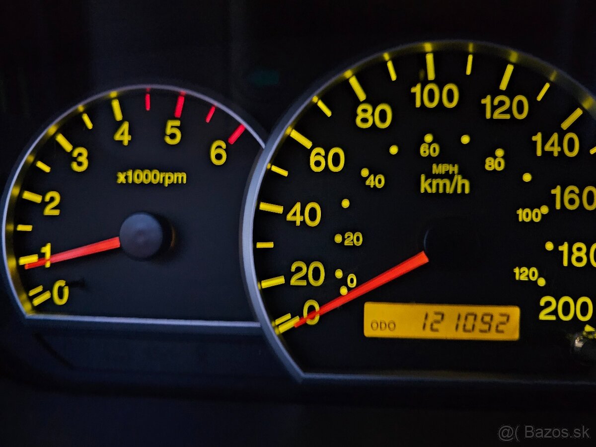 Kia Carens VAN 2 0 CRDI 83KW - 19