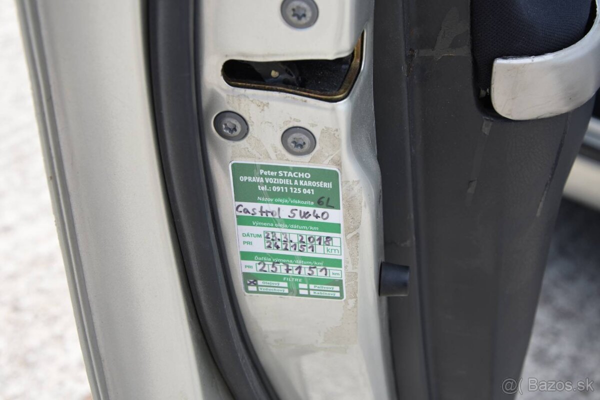 Toyota Corolla Verso 2.0 D-4D Base - 19