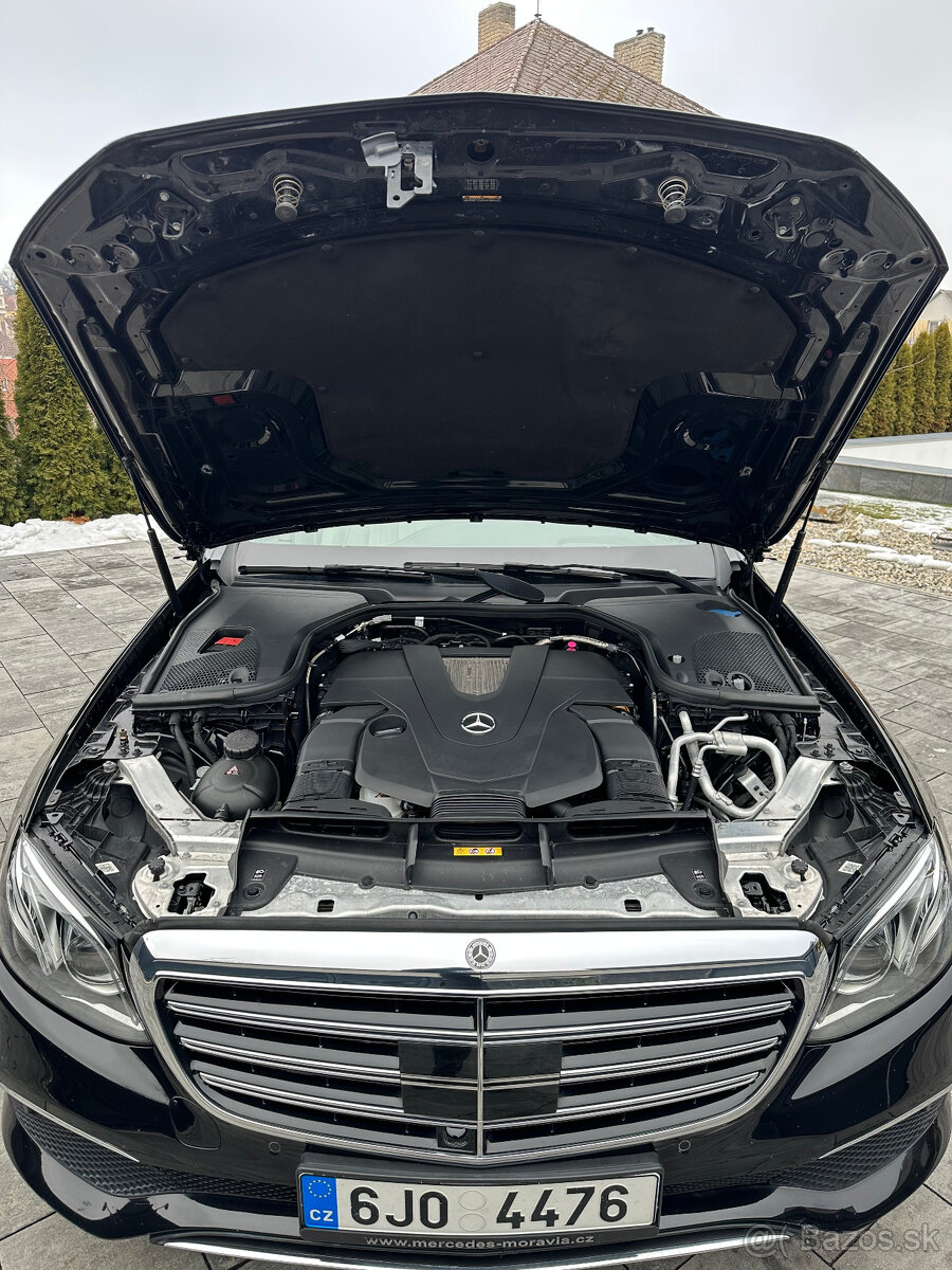 MERCEDES-BENZ E 400 4MATIC AVANTGARDE MĚCHY - 19