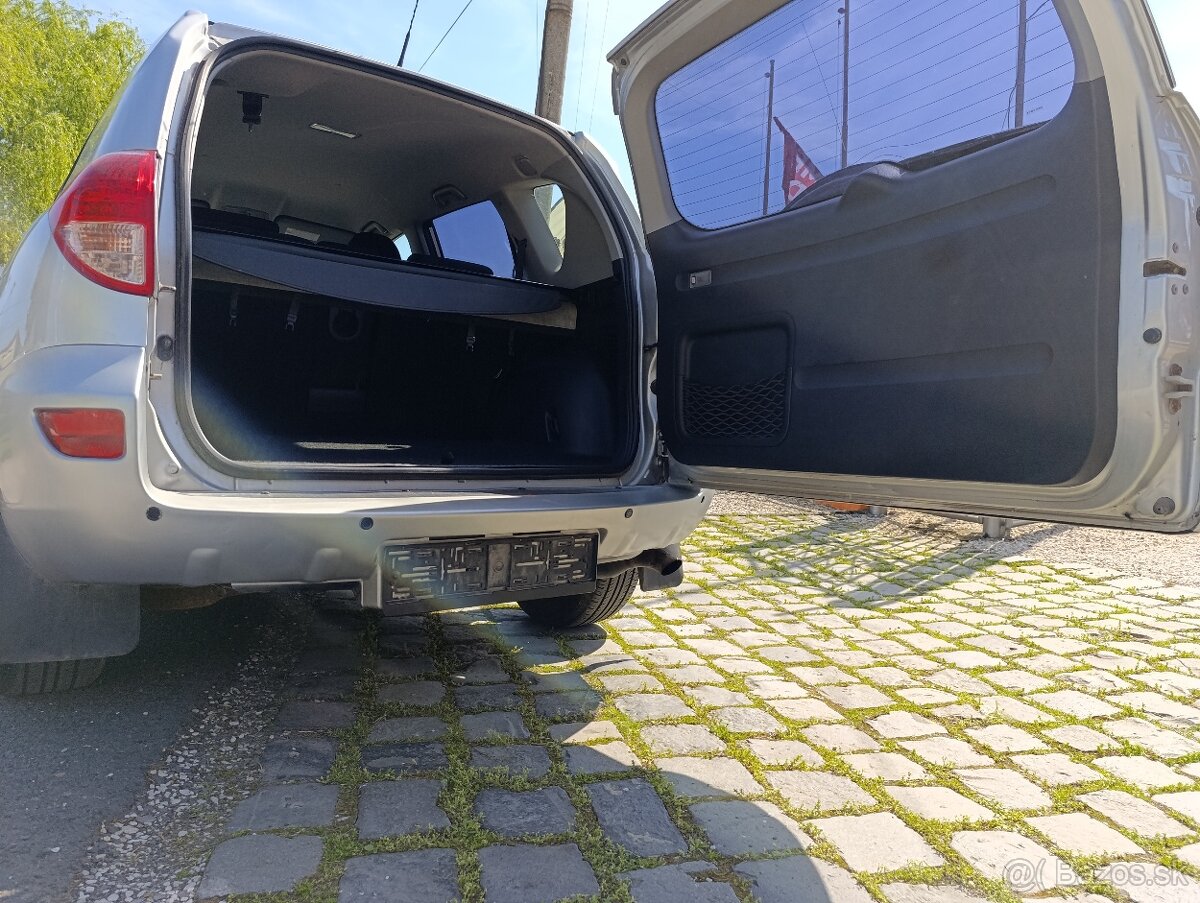 Toyota RAV4 2.2D 4WD 100kW/136PS, 4×4, M6 - 19