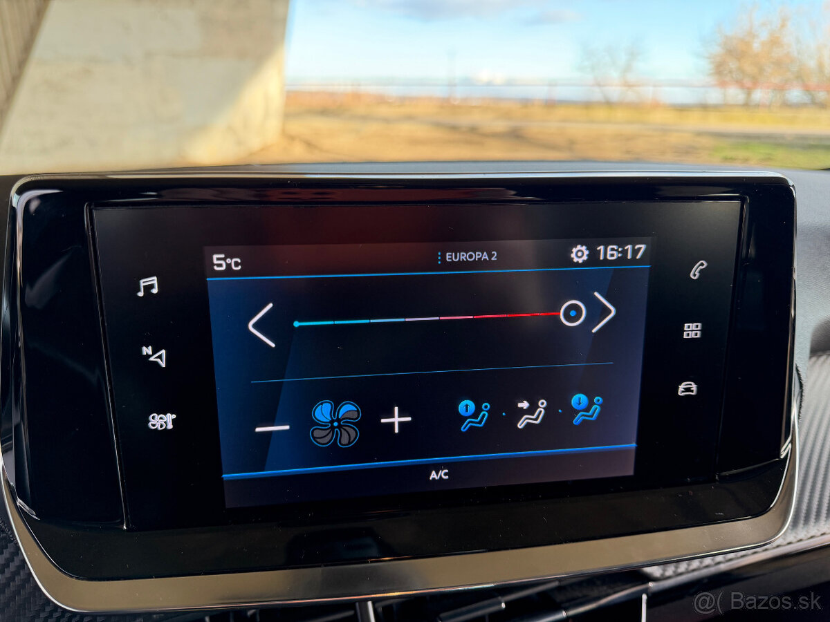 Peugeot 208 1.2 PureTech 100 Allure - 19