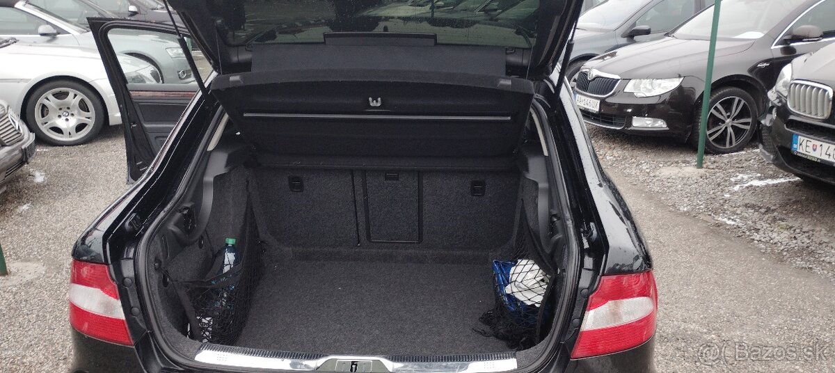 Predám Škoda Superb 2.0 TDI 103kw rok 2012 - 19