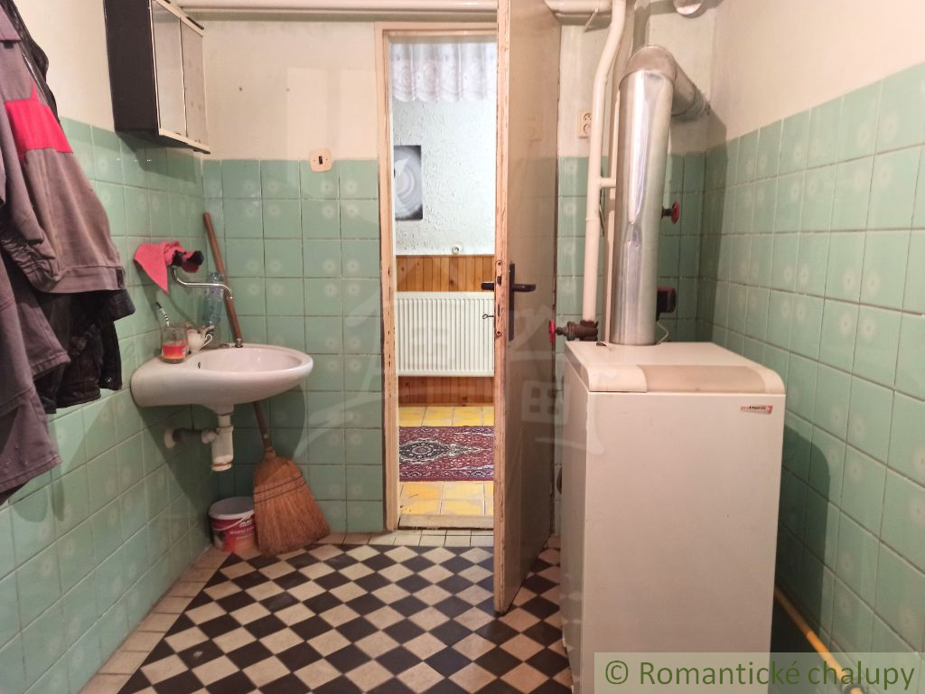 Rodinný dom na predaj v tichej lokalite pri Vranove n. T.- - 19