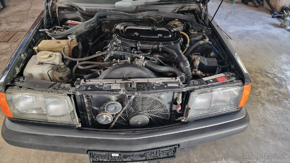 Mercedes Benz W 201 190 E - 19