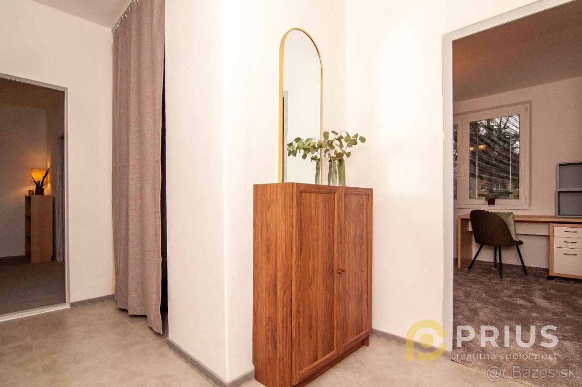 PRENÁJOM - 3 IZBOVÝ BYT SO ZARIADENÍM, ONDREJOVOVA ul. - 19
